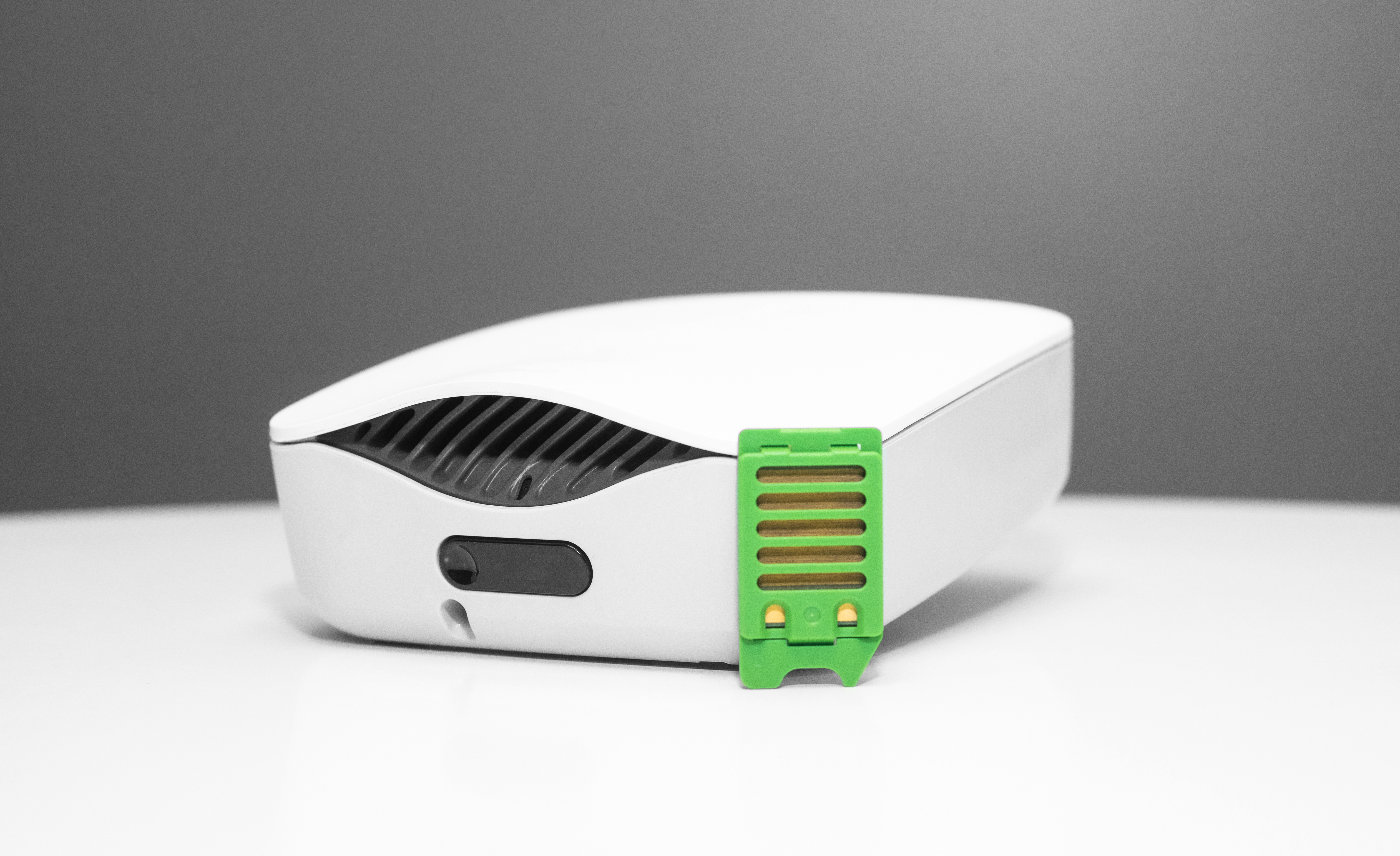 FreshAir-Smoking-Sensor-Device-1
